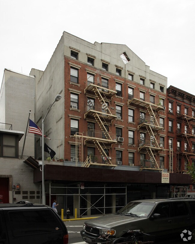 Photo - 228 E Second St