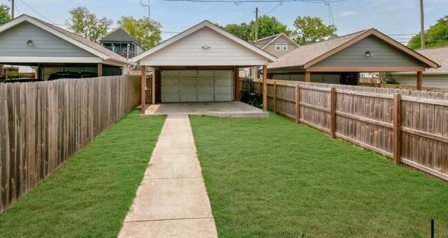 5411 Louisiana Ave
