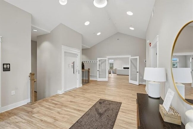 Photo - 5203 Spruce Rd