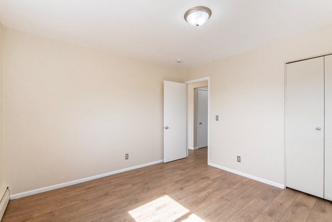 Photo - Adler Apartments