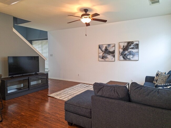 Photo - 6 Scenic Brook Ct