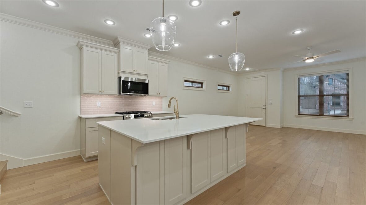 Photo - 4402 W Bronco Dr