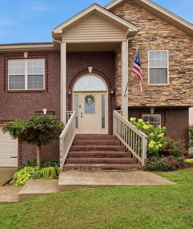 Photo - 1060 Henry Place Blvd