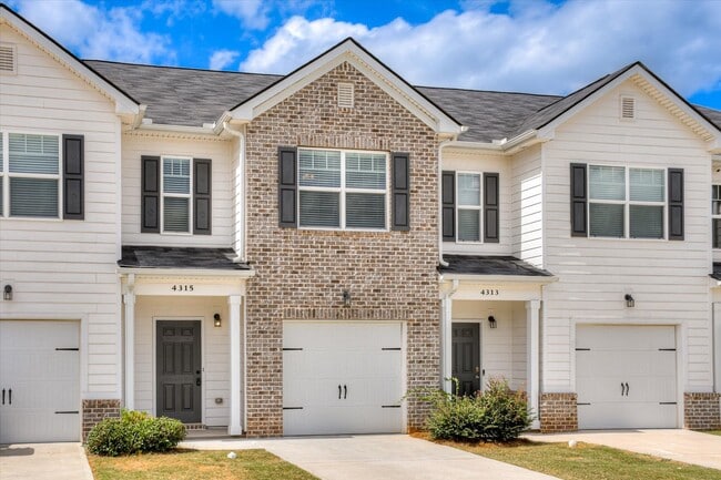 Photo - 4315 Newland St