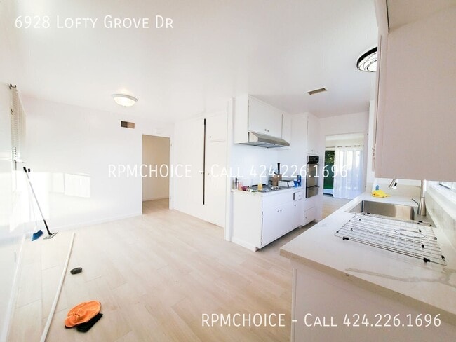 Photo - 6928 Lofty Grove Dr