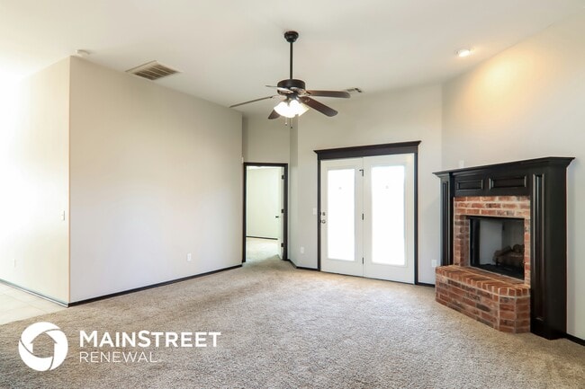 Building Photo - 8908 SW 36 Terrace Rental