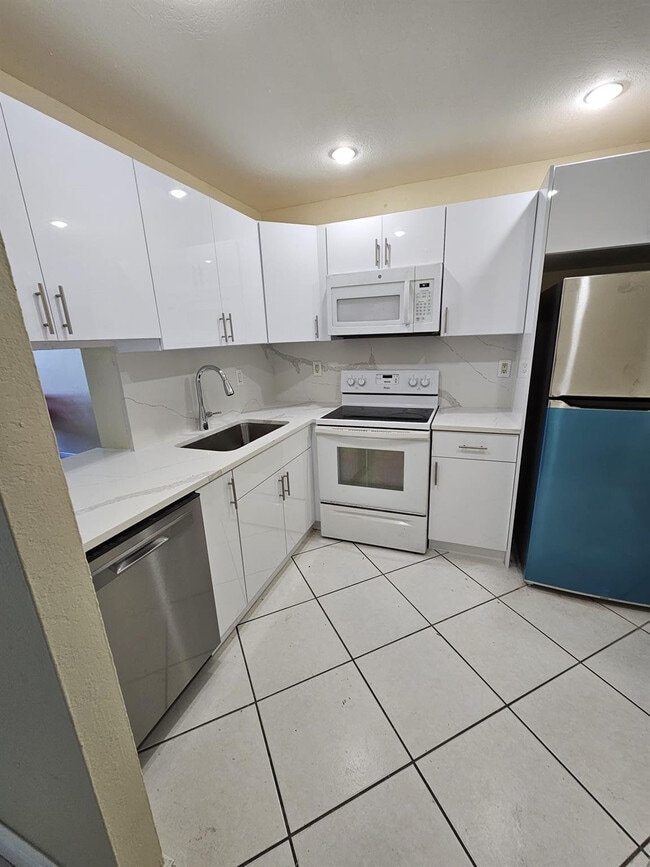 Photo - 5665 W 20th Ave Unit 413