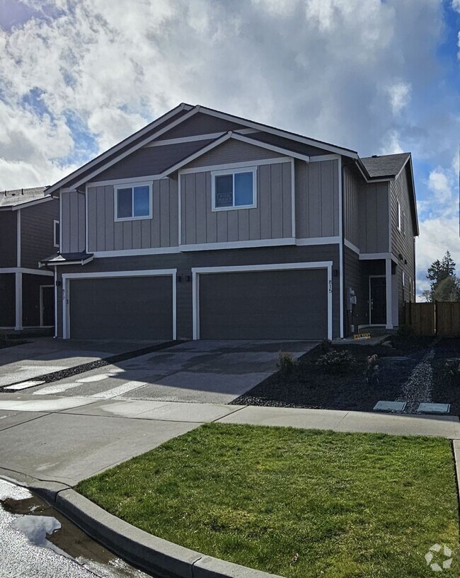 Building Photo - Brand New 4-Bedroom Duplex for Rent in Lacey! Rental