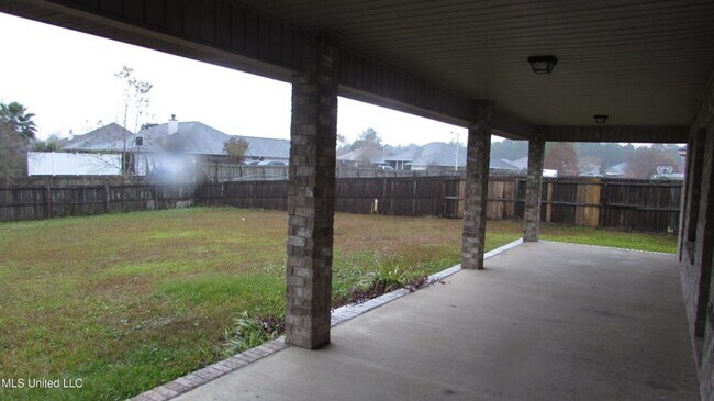 14597 Bruce Cove S