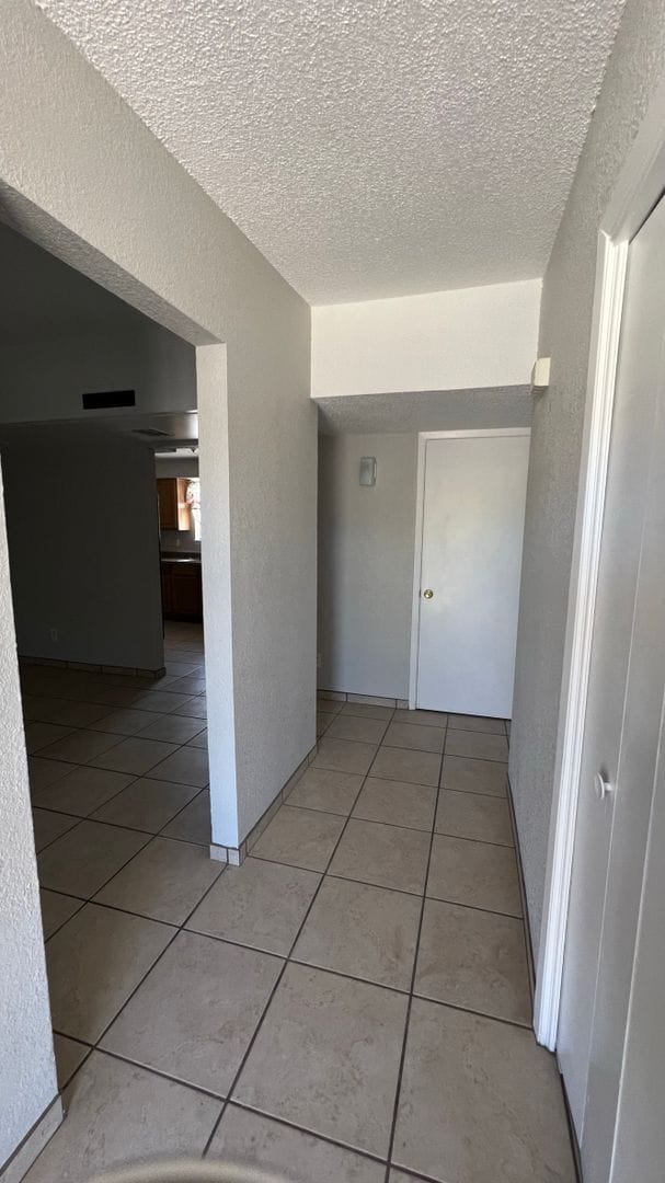 Photo - Beautiful home with 2 kitchens and 3 bedrooms and 2 bathrooms