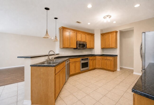 Photo - 120 Meadowlakes Dr