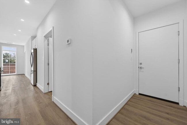 Photo - 117 N 21st St Unit 202