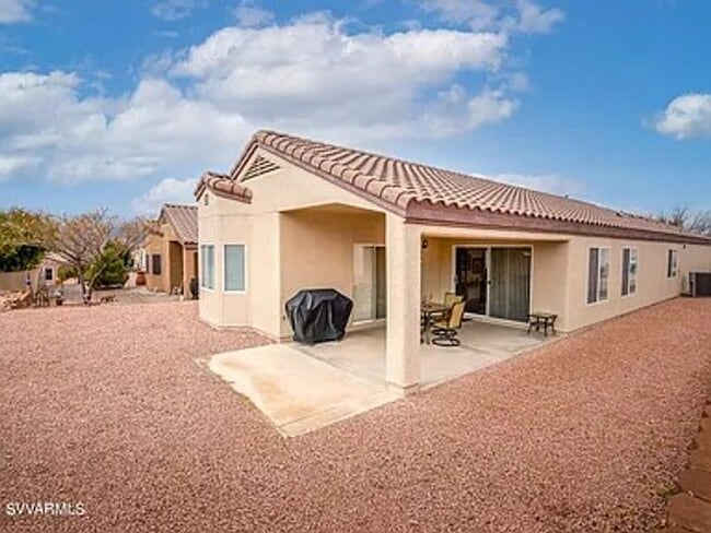 Photo - Unfurnished beauty in lovely Amante