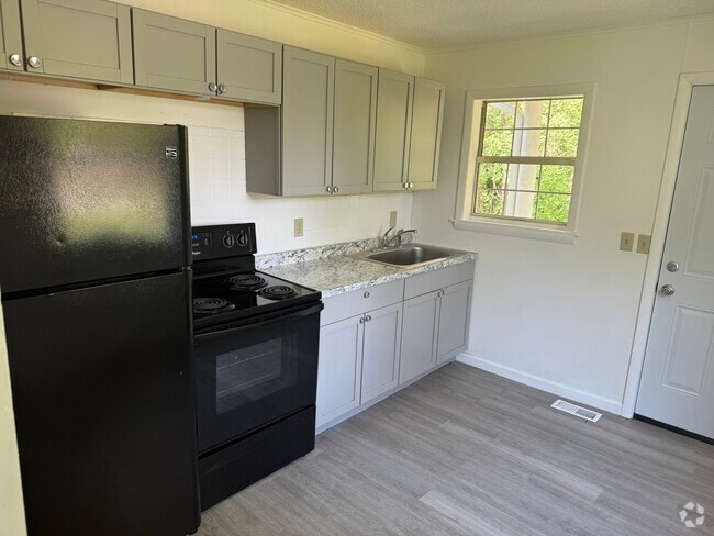 Building Photo - 5612 Madonna Cir Unit 5612 Rental