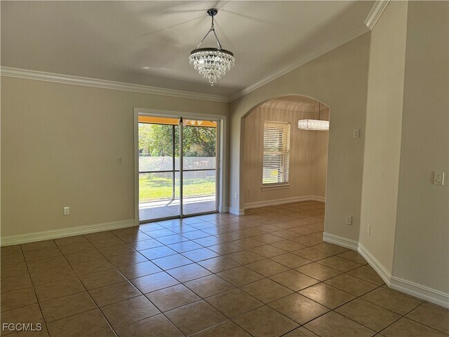 Photo - 3109 32nd St W