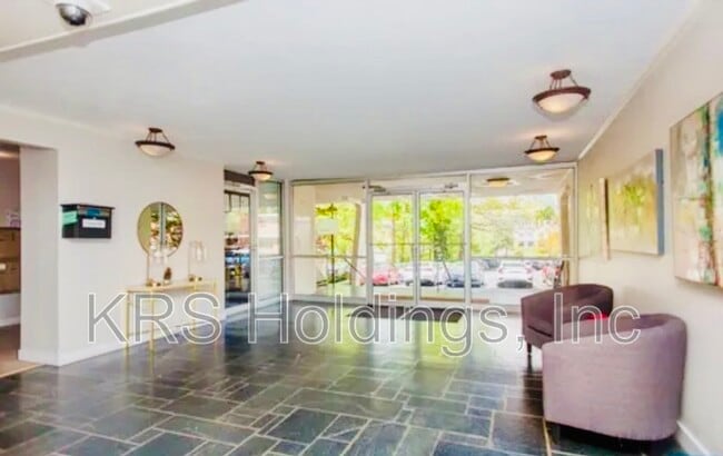 Photo - 1800 Jefferson Park Ave