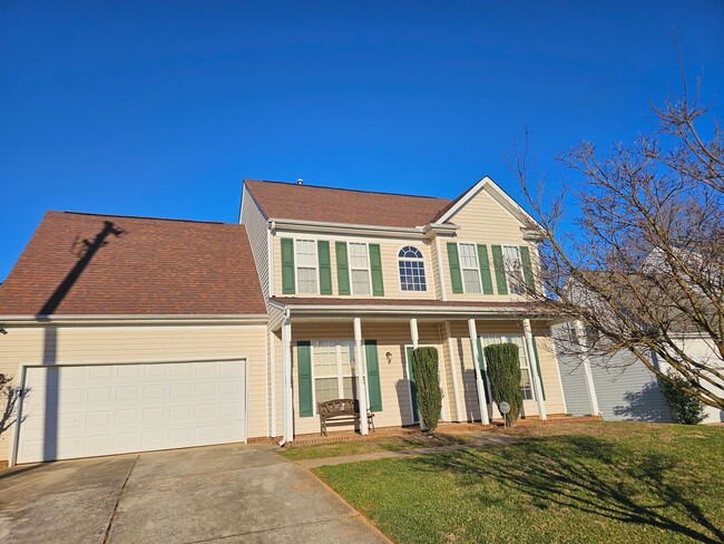 Cute Home in Great North Charlotte Community - Cute Home in Great North Charlotte Community