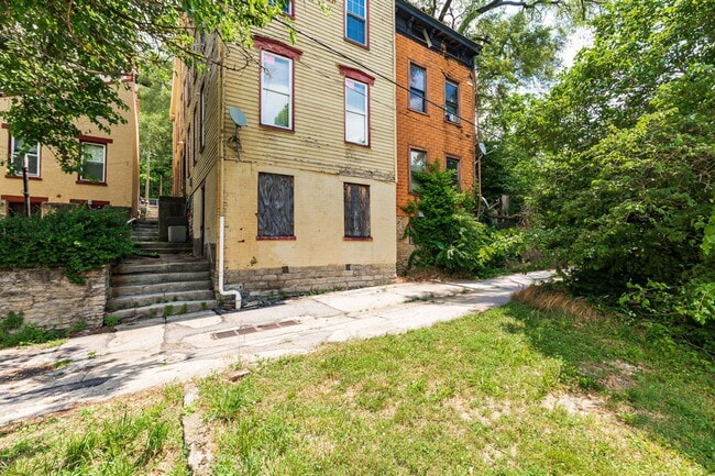 Photo - 111 Gage St Unit 2