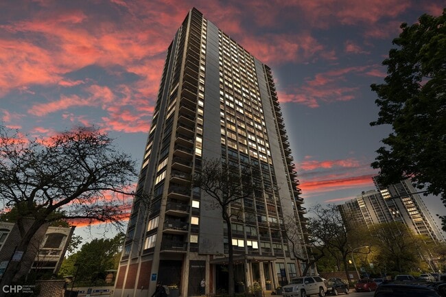 Photo - 1355 N Sandburg Terrace Unit 2005