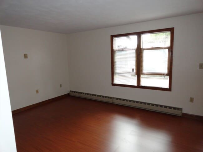 Photo - 17 Highland St Unit B