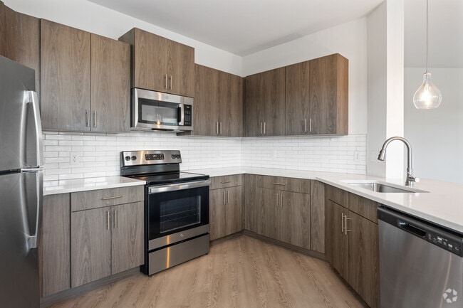 2BR, 2BA - 1,065SF - Kitchen