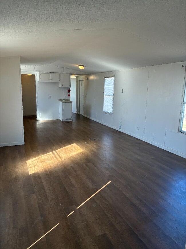 Photo - 2320 Wysteria Ln