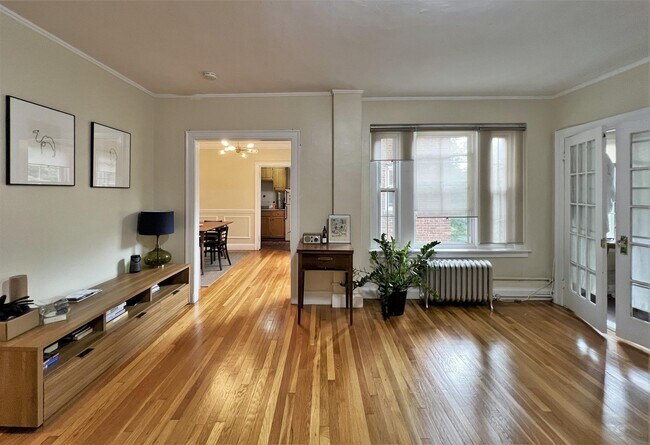 Photo - 7 Craigie Cir Unit 4