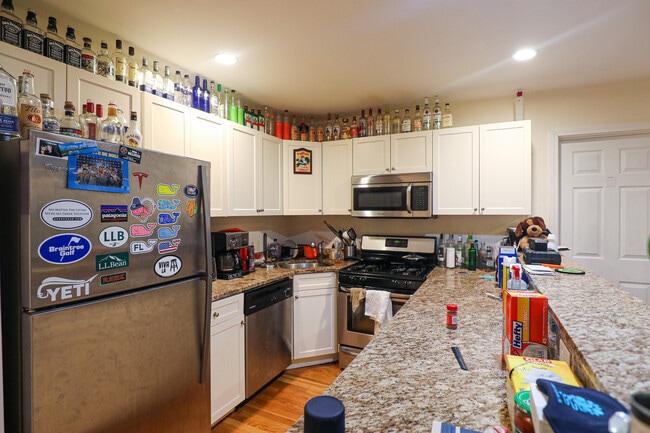 Photo - 315 Saint Paul St Unidad 5