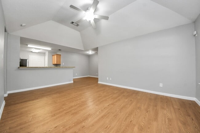 Photo - 1324 S Johnson St