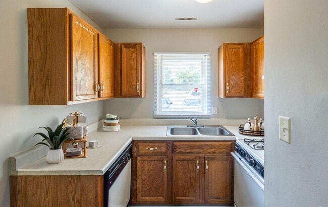 River Pointe Townhomes