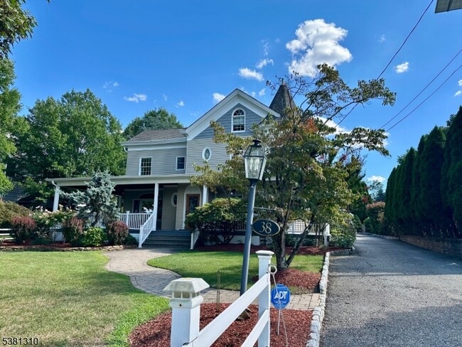 Photo - 38 Totowa Rd