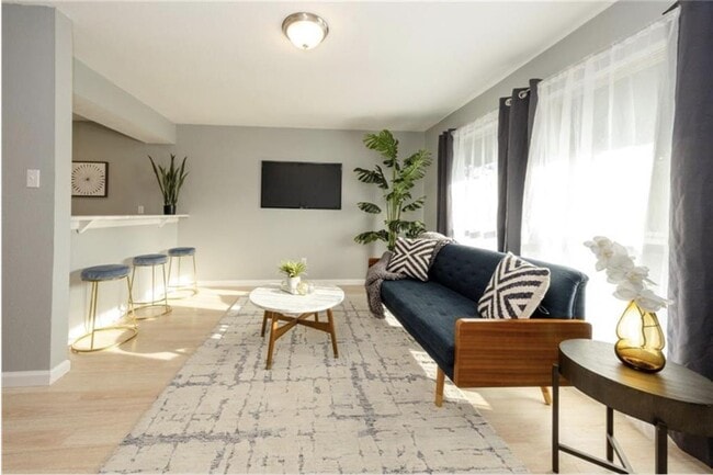 Photo - 2610 Ektom Dr