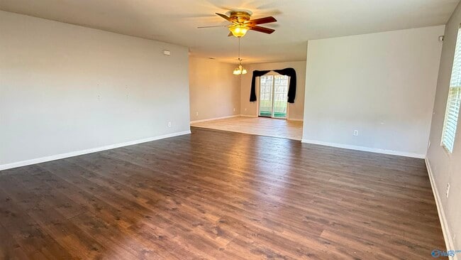 Photo - 144 Sagebrook Dr