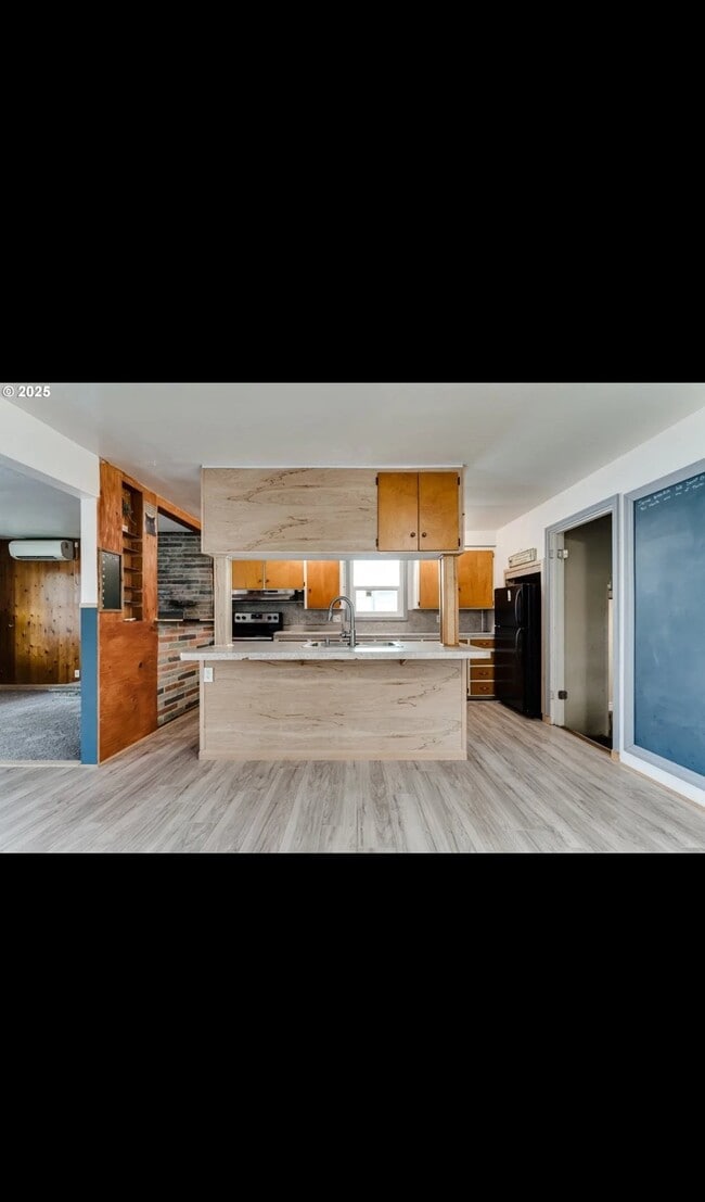 Photo - 155 N McKinley St