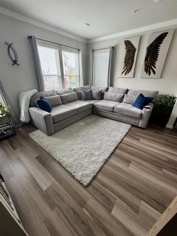 Photo - 211 Narrowleaf Way