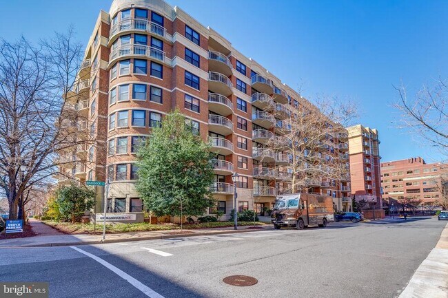 Photo - 1200 Braddock Pl Unit 408