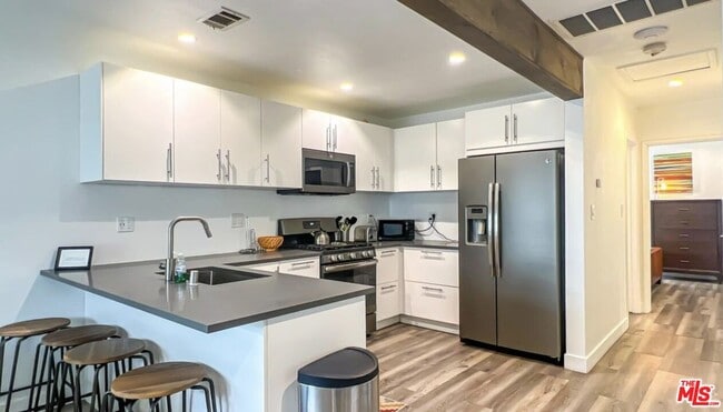 Photo - 2117 Duane St