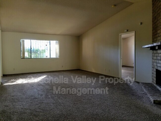 Photo - 567 N Hermosa Dr