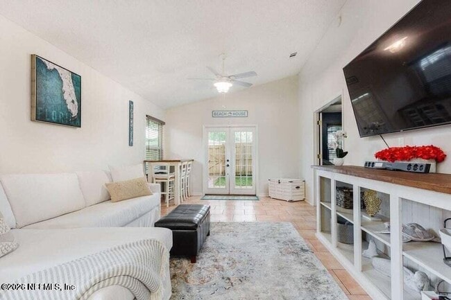 Photo - 1318 Eastwind Dr