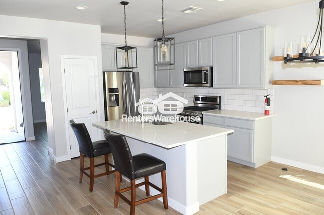 Photo - 3717 E Cheery Lynn Rd