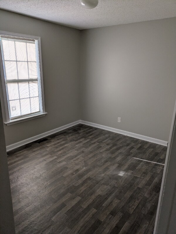 Photo - 2709 Ralph Johns St