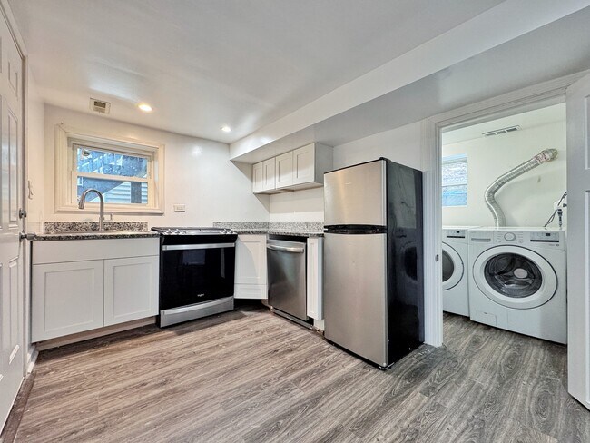 Photo - 3316 W Flournoy St