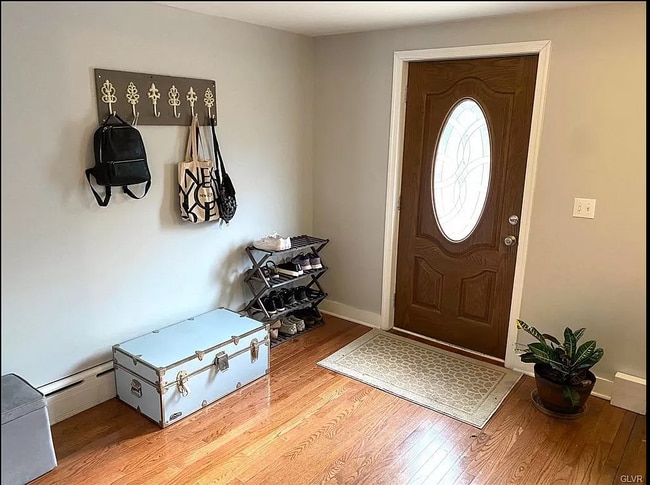 Photo - 315 Brodhead St