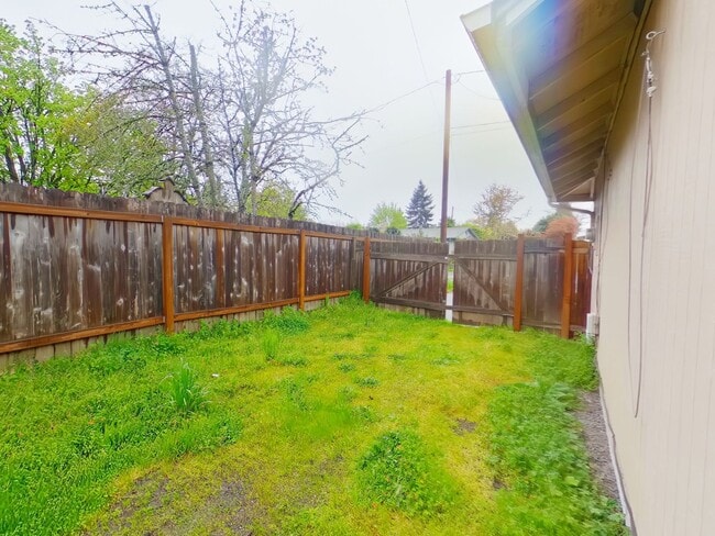 Photo - 2310 Snelling Dr