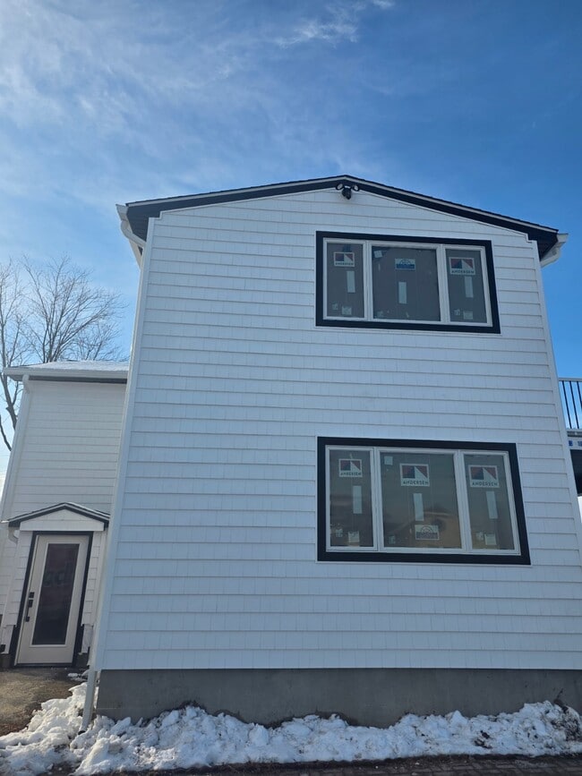 Photo - 595 Kingfisher Cir