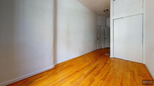 Photo - 158 E 82nd St Apartment Unit 1A