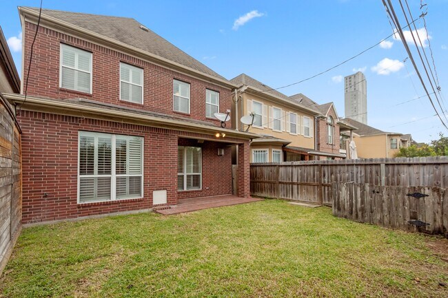 Building Photo - 5351 McCulloch Cir