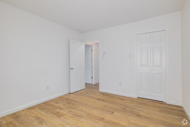 2BR, 1BA - 1,376SF - Second Bedroom