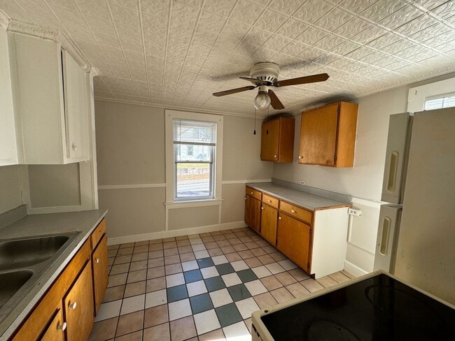 Photo - 16 Union St Unit 2