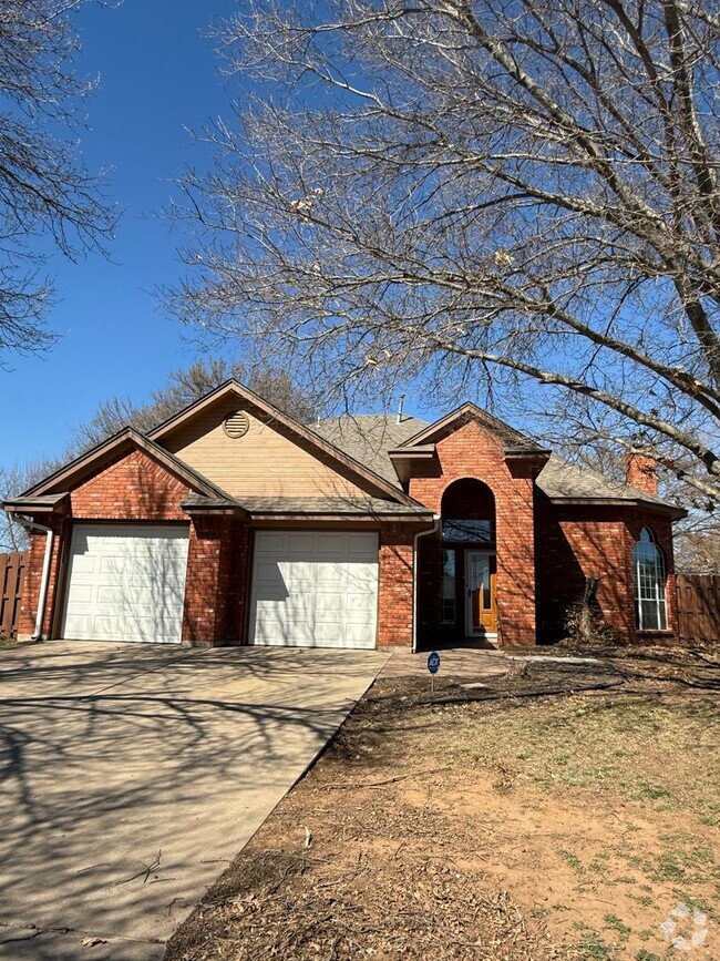 Building Photo - 2506 NE Heritage Creek Dr Rental